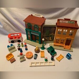 Fisher-Price Vintage Sesame Street little people play set